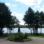 Mobile Im Mit Seezugang Feriehus Dabel